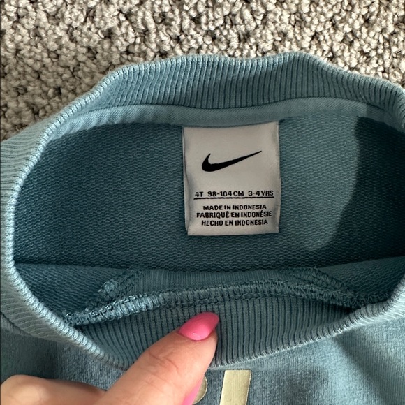 Nike Light Blue Sweatshirt and Joggers Set - Picture 3 of 8